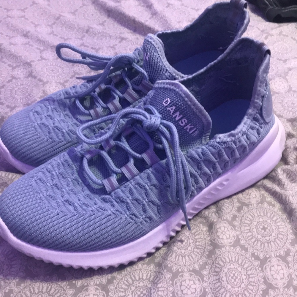 Womens shoe
